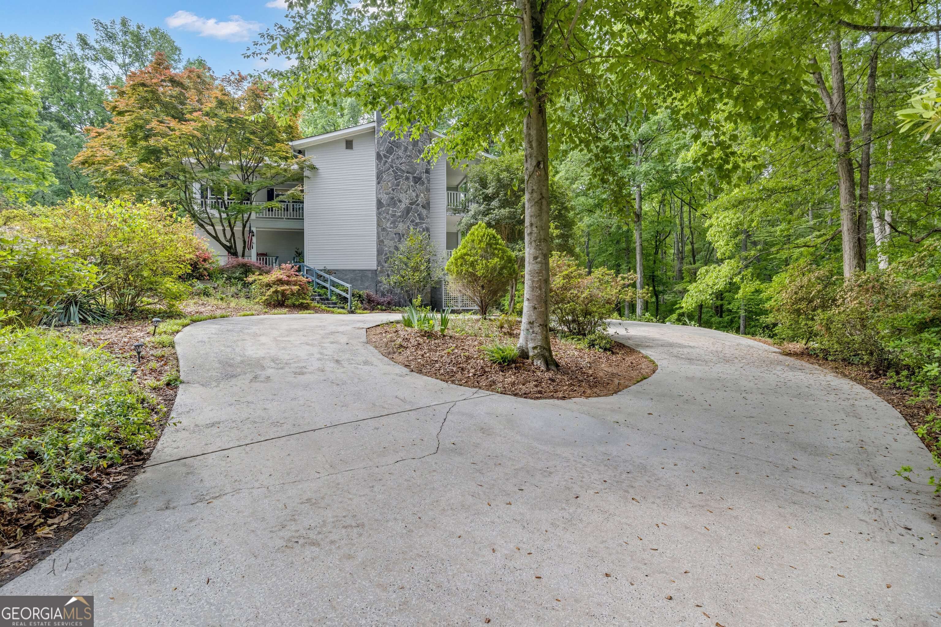 Newnan, GA 30263,7 Hobbitt TRL