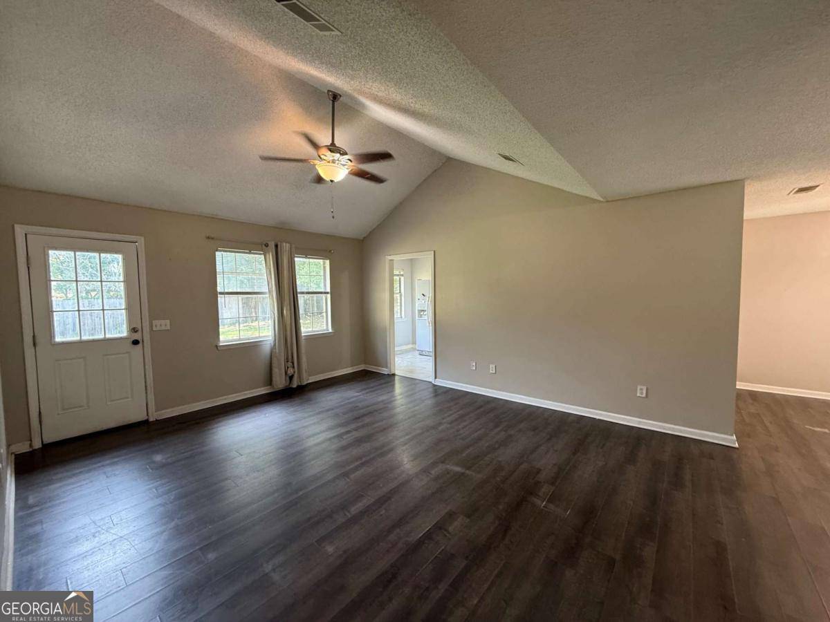 Hinesville, GA 31313,263 Sabreena CIR
