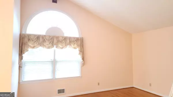 Atlanta, GA 30340,2886 Thornbriar RD