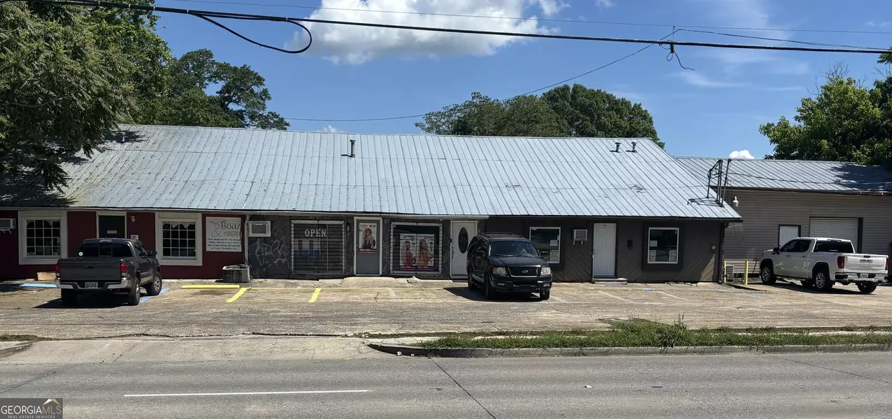 702 W Elm ST, Rockmart, GA 30153