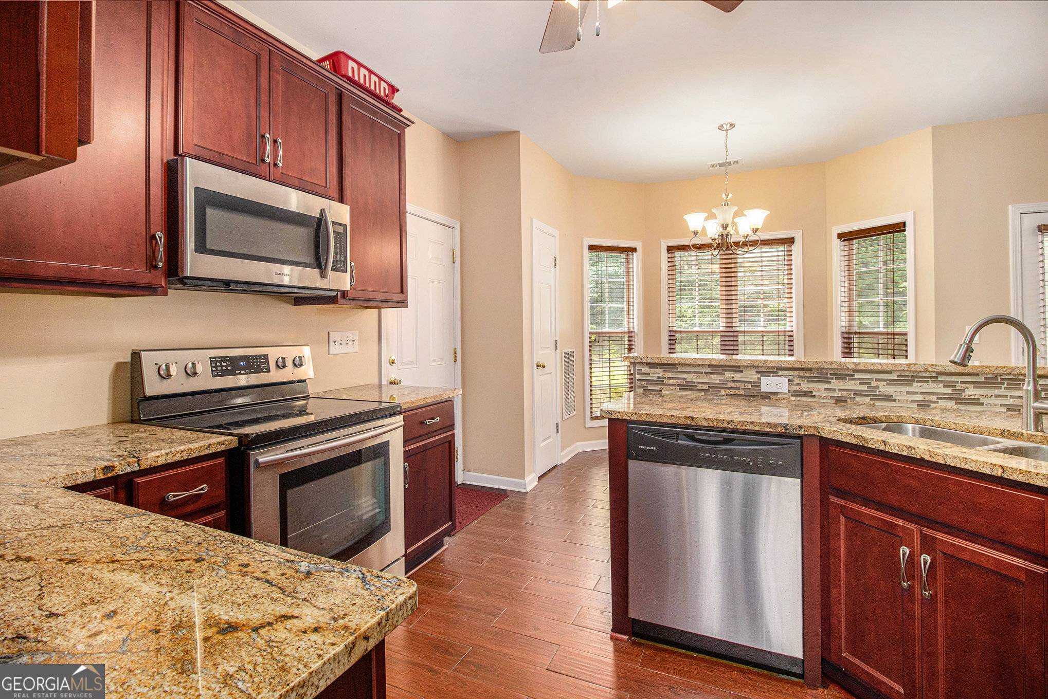 Ellenwood, GA 30294,2451 Broad River PL