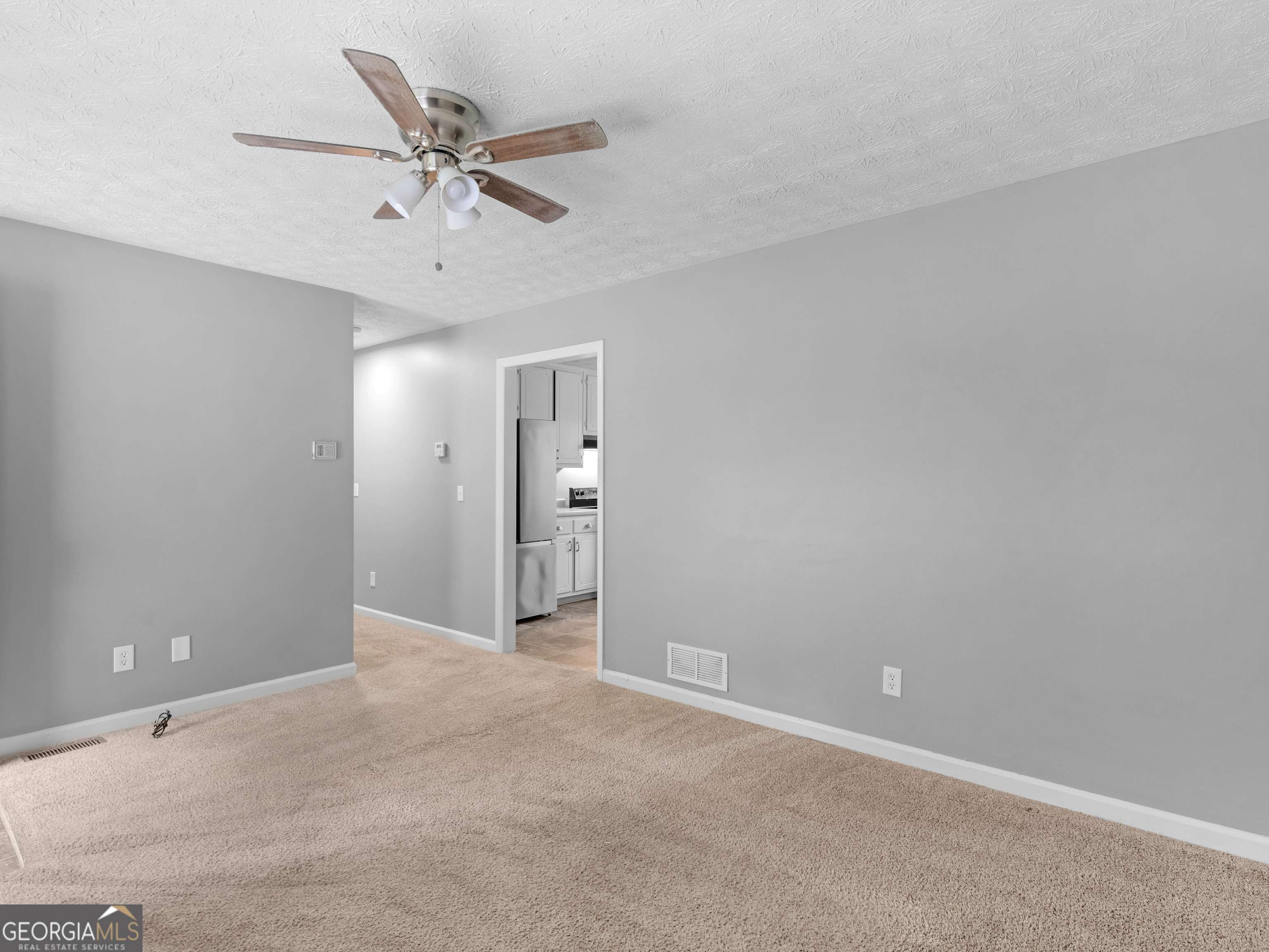 Griffin, GA 30223,2165 Locust Grove RD