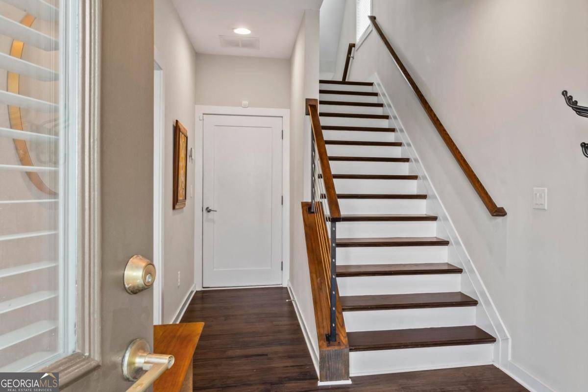 Atlanta, GA 30307,215 Arizona AVE NE #1