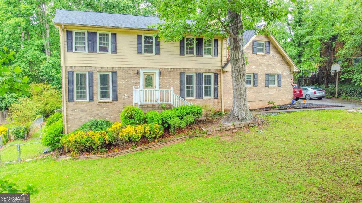 Stone Mountain, GA 30087,5293 Sandy Shoals LN
