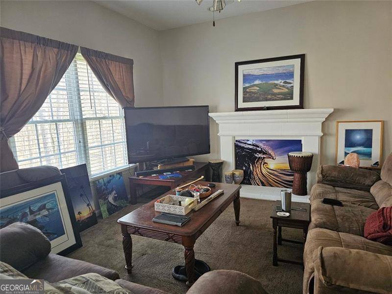 Woodstock, GA 30188,557 WISTERIA DR