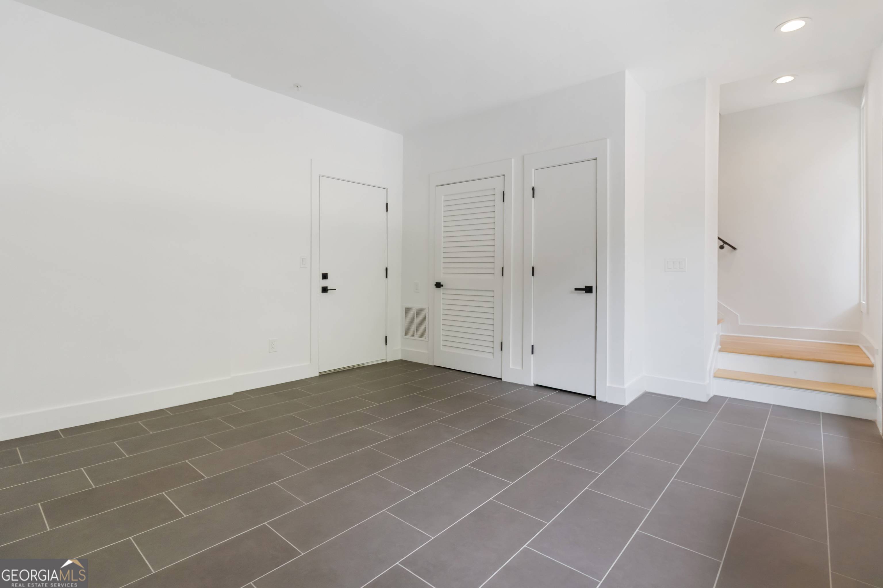 Atlanta, GA 30312,367 Parkway DR NE #4