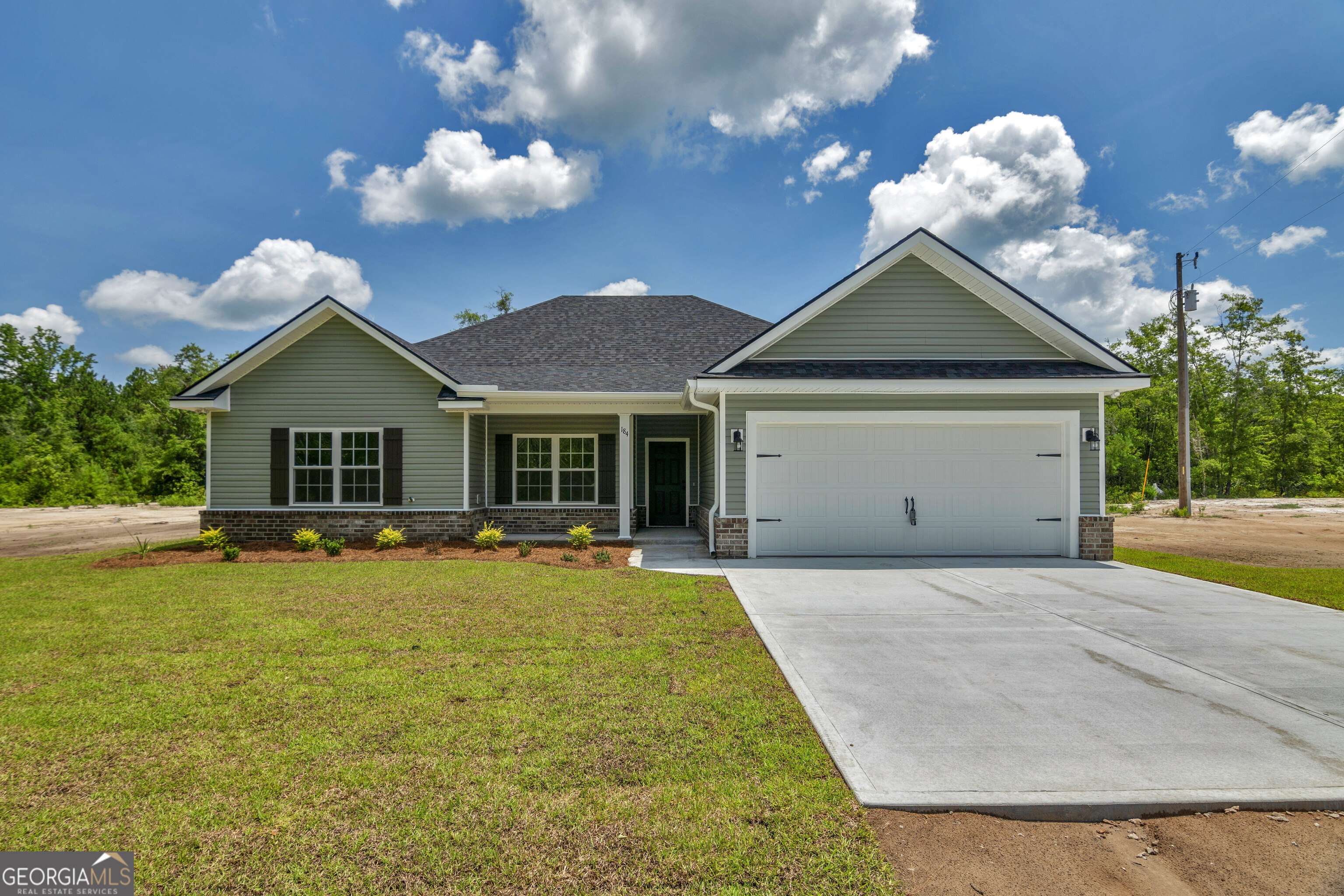 184 Mill Pond LN SE, Ludowici, GA 31316