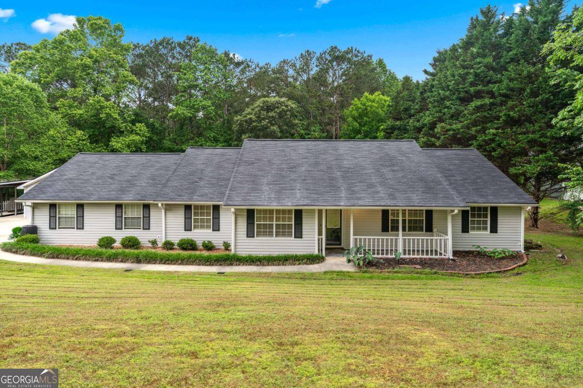 4274 Timber Trace RD, Loganville, GA 30052