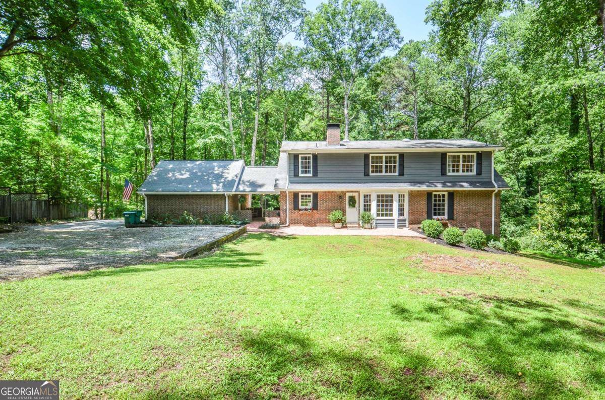 1216 Oleander DR SW, Lilburn, GA 30047