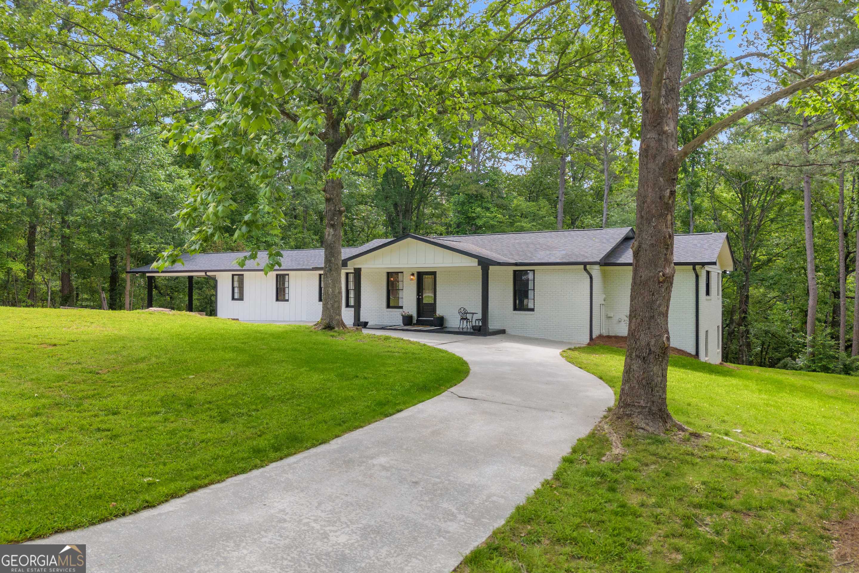 Toccoa, GA 30577,5 PIEDMONT CONNECTOR