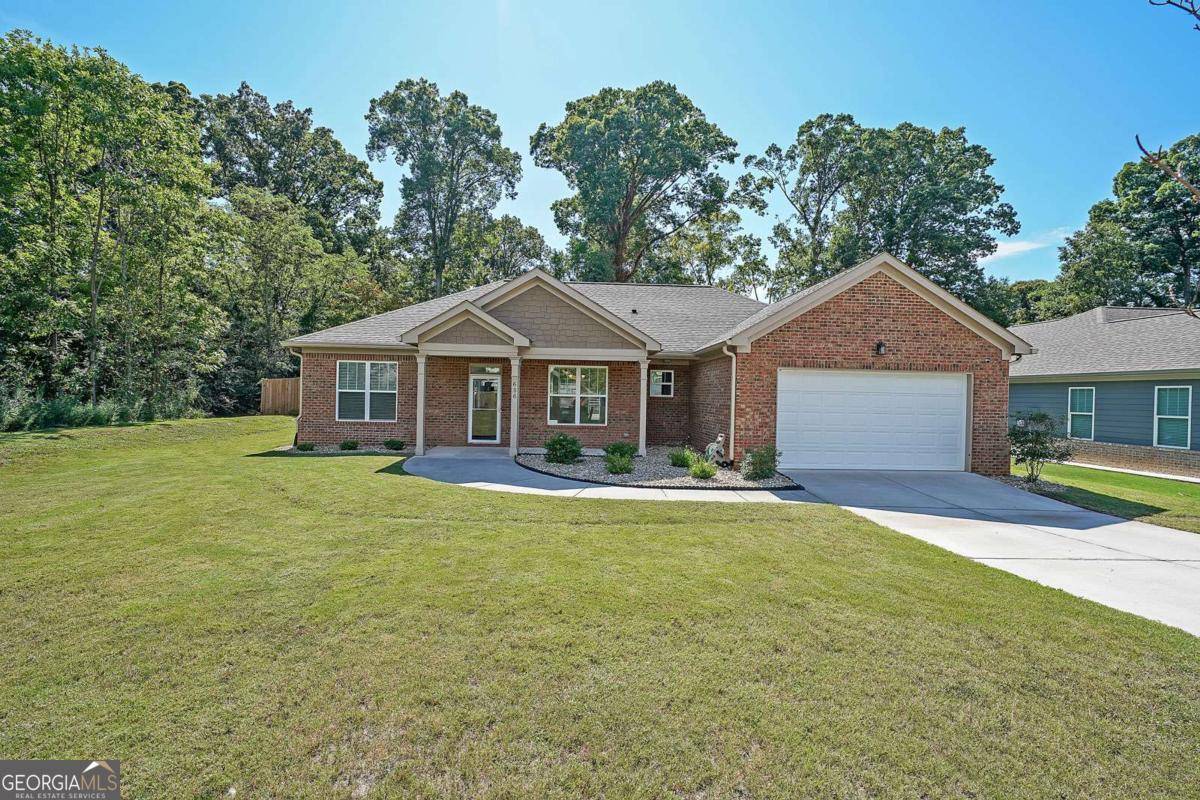 686 Stark ST, Lawrenceville, GA 30046