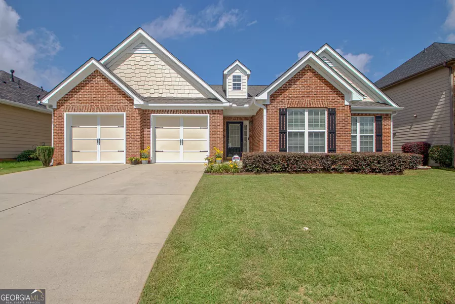 395 Sylvan LOOP, Fayetteville, GA 30214