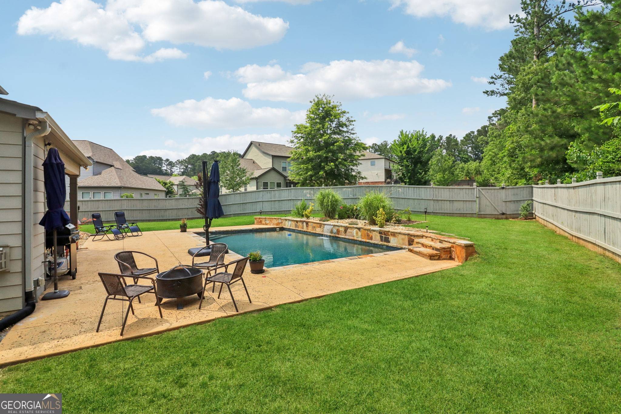 Kennesaw, GA 30152,776 Amos LN