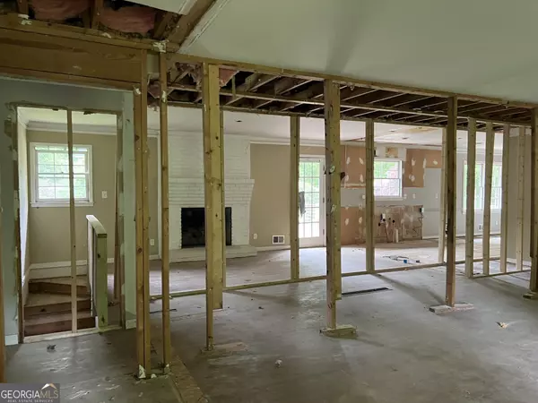 Atlanta, GA 30328,7235 Thornhill LN NE