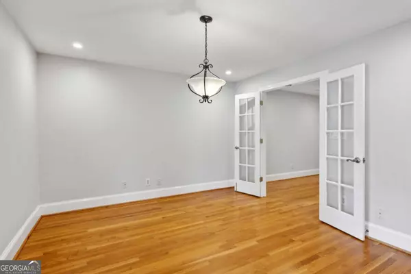 Atlanta, GA 30329,1719 Woodcliff CT NE