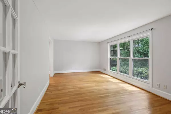 Atlanta, GA 30329,1719 Woodcliff CT NE