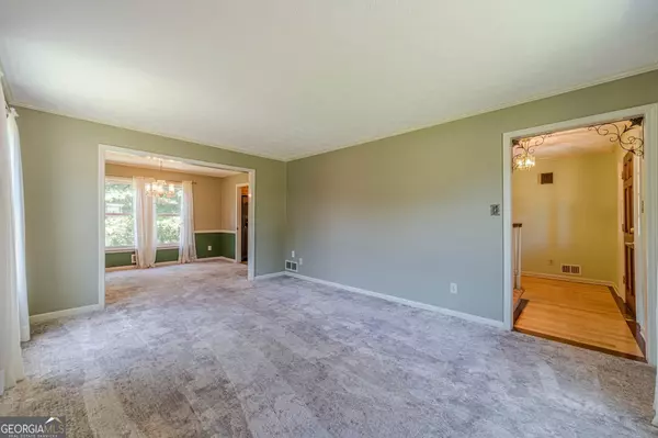 Stone Mountain, GA 30087,5166 Vivid DR