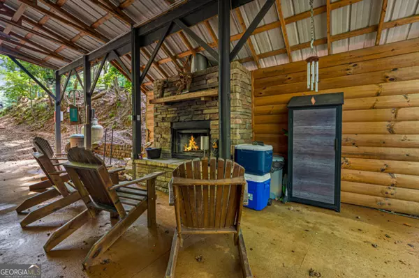 Ellijay, GA 30540,44 11th ST