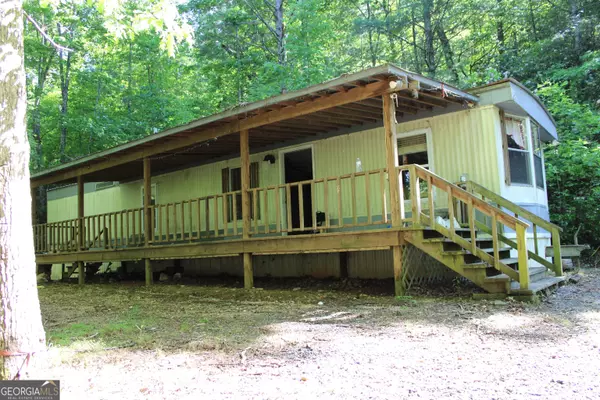 1002 Flat Gap RD, Hiawassee, GA 30546