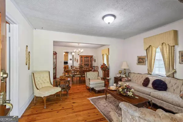 Conyers, GA 30012,954 Bryant ST SW