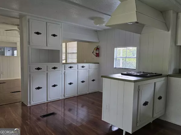 Warner Robins, GA 31093,920 Collins AVE