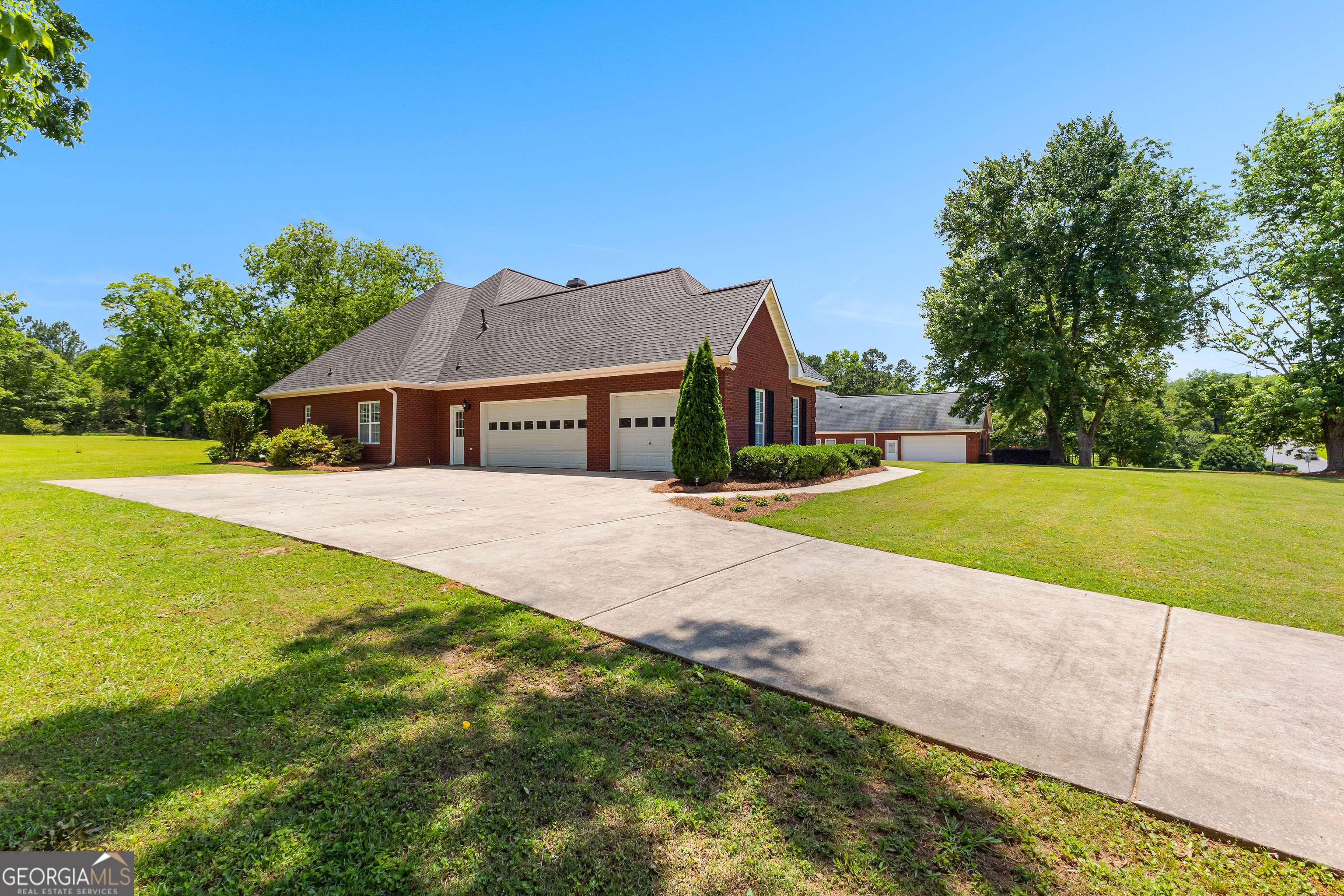 Sharpsburg, GA 30277,125 Lake Park DR