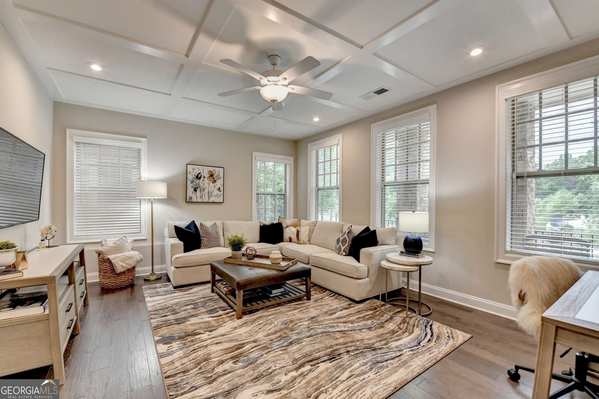 Alpharetta, GA 30009,221 Thompson ST