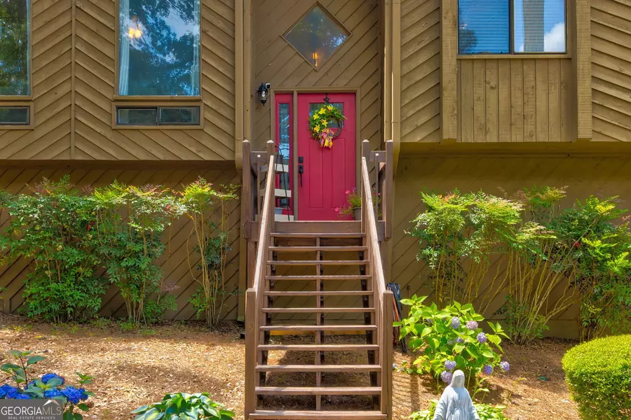 317 Hoofbeat TRL NE, Kennesaw, GA 30144