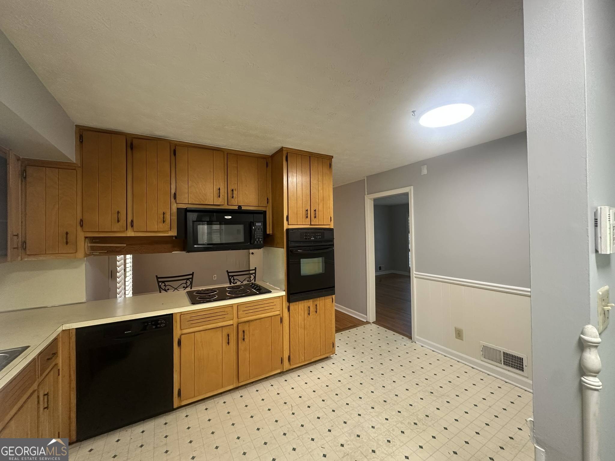 Rex, GA 30273,3053 Menlo Park DR