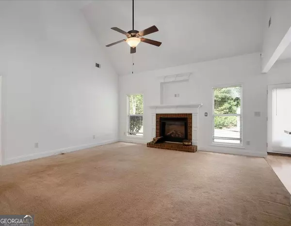 Loganville, GA 30052,474 Strawberry WALK