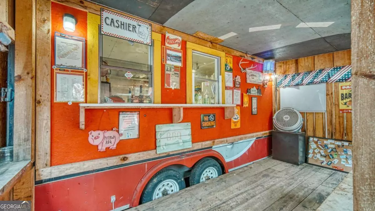 Blairsville, GA 30512,11026 Hwy 325 Papaw's Bbq