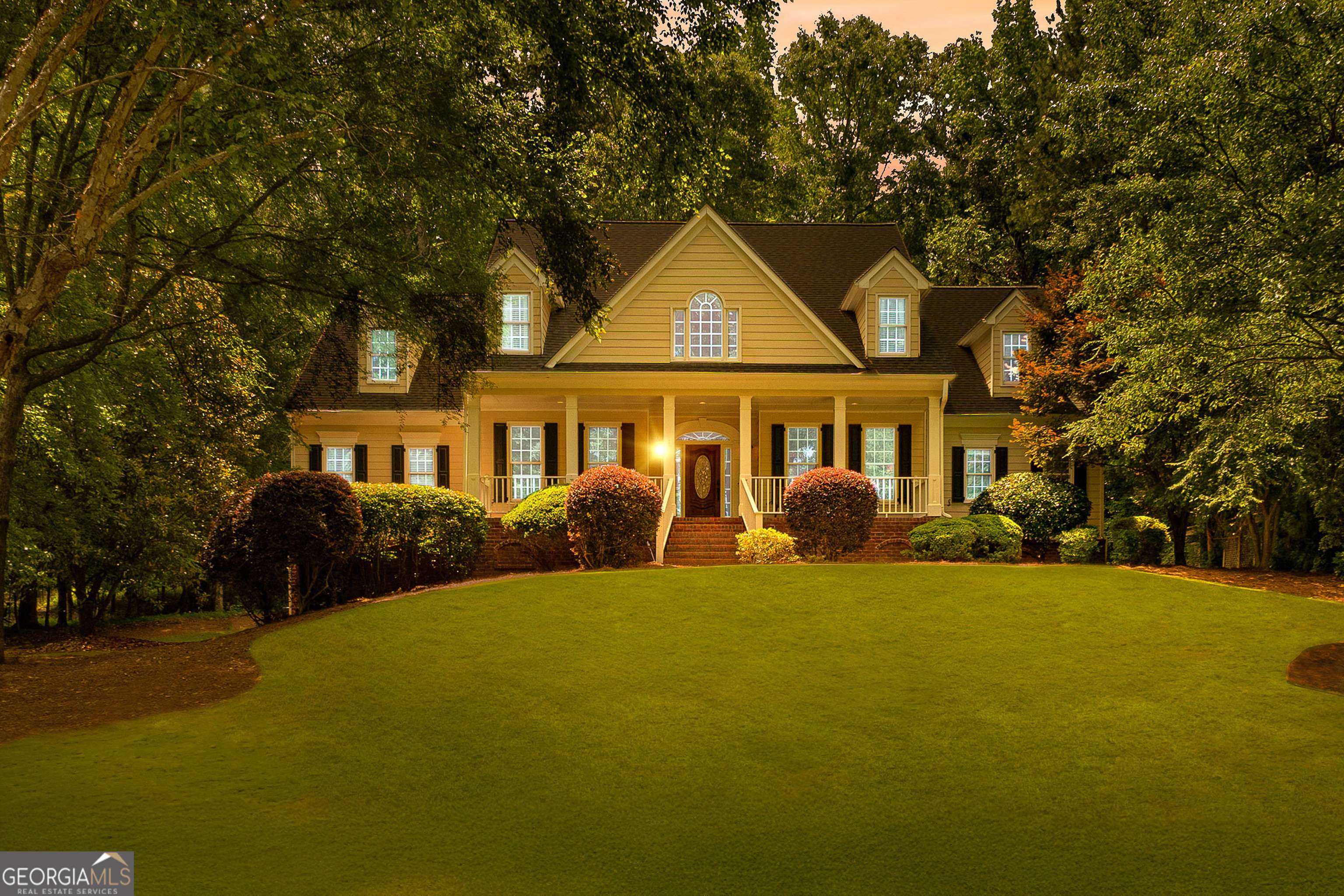 220 Broadmoor DR, Fayetteville, GA 30215