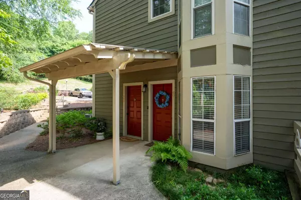 Marietta, GA 30067,607 Riverview DR SE #607