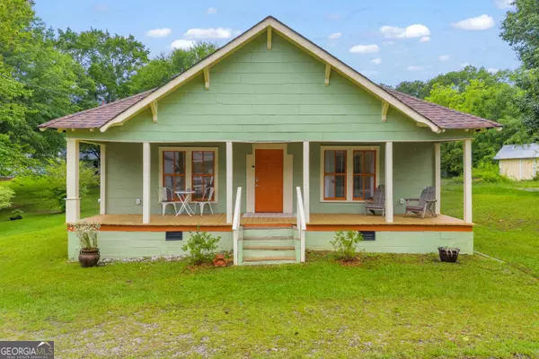 192 S Pine ST, Toccoa, GA 30577