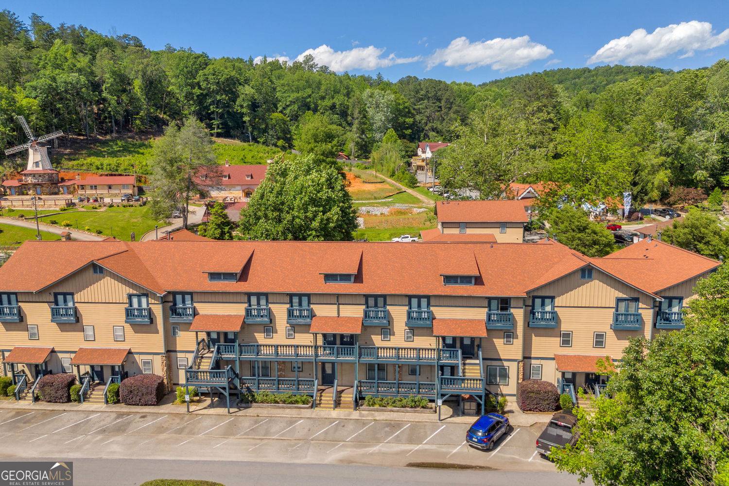 Helen, GA 30545,26-105 Midway ST #UNIT #108 BUT DOOR #105
