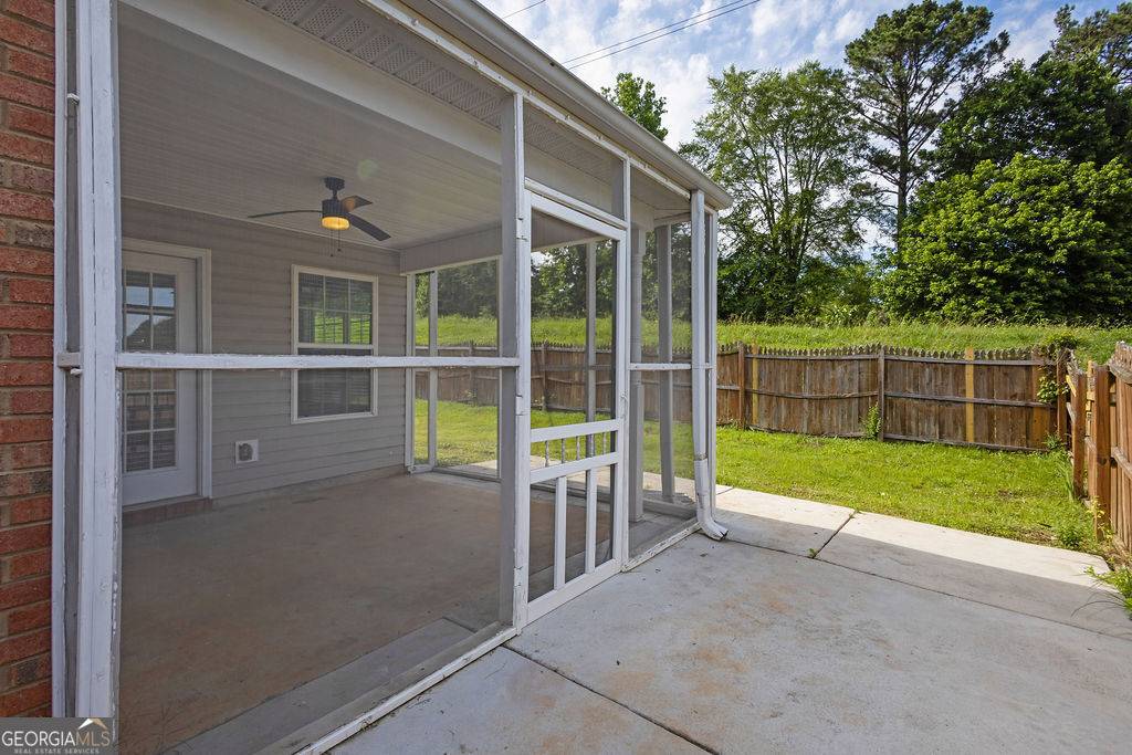 Ellenwood, GA 30294,3946 Village Crossing LN