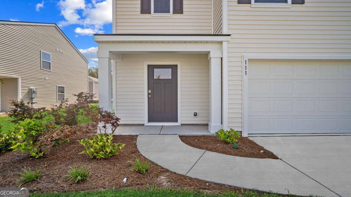 Savannah, GA 31419,111 Red Admiral LN