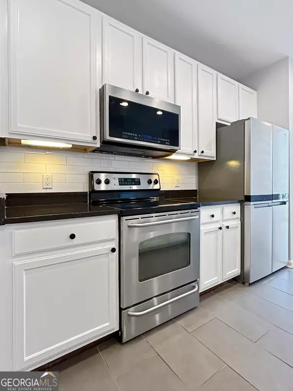 Atlanta, GA 30305,3040 Peachtree RD #1501