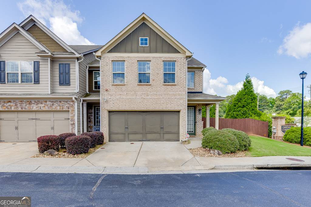 944 Spicy Oak DR, Lawrenceville, GA 30044