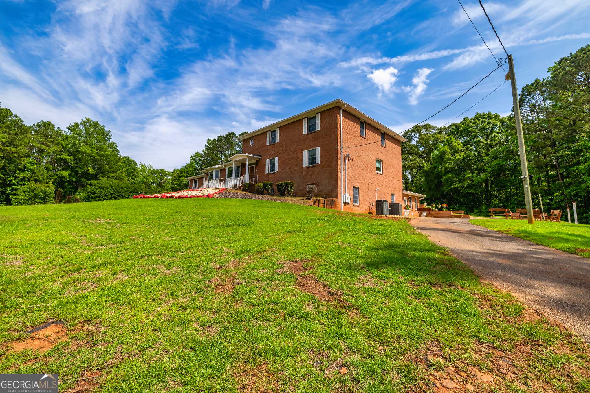 Senoia, GA 30276,417 Chestlehurst RD