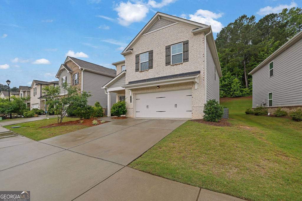 Hoschton, GA 30548,1998 Nuthatch DR