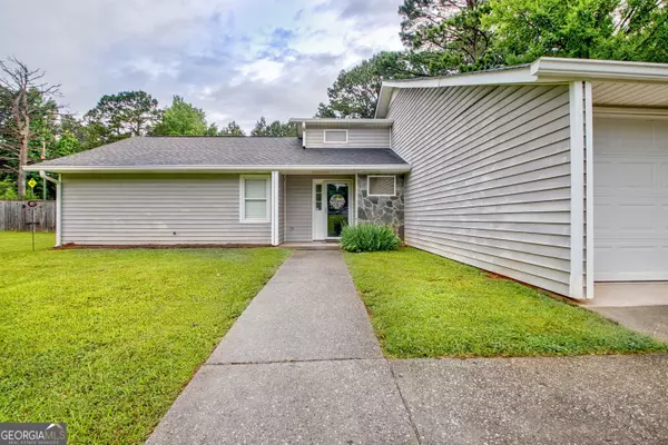 Newnan, GA 30265,10 1st AVE E