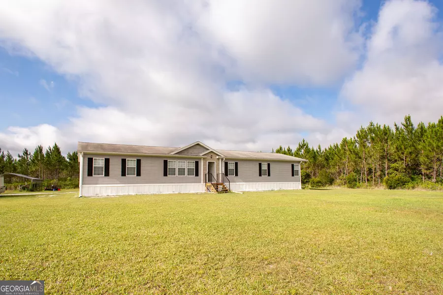 301 Elmer Thrift RD, Waycross, GA 31503