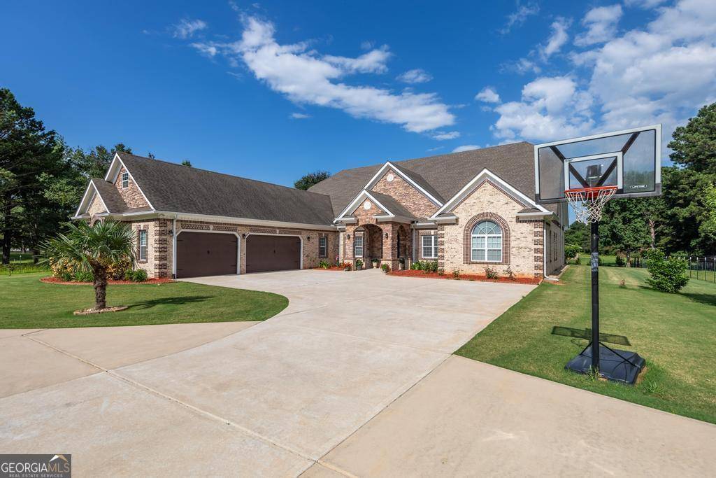 Hampton, GA 30228,100 Marshas Vineyard