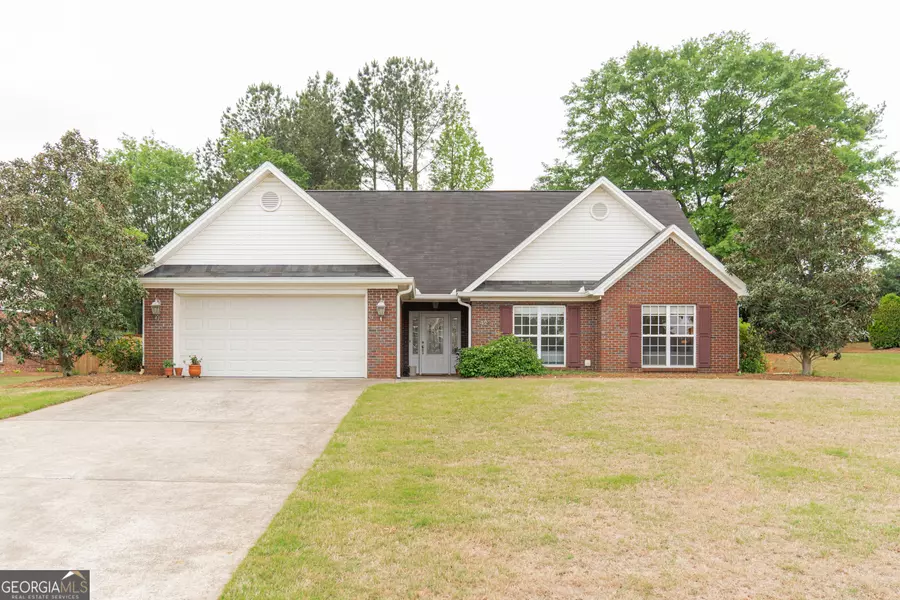 426 Old Mill DR, Carrollton, GA 30117