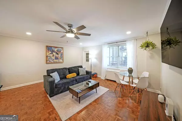Atlanta, GA 30308,300 Peachtree ST NE #14H