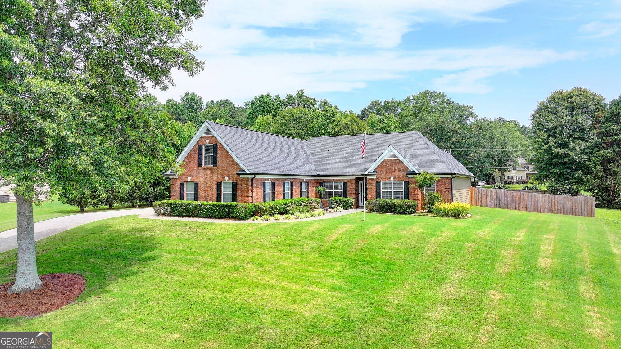 1003 Arbor Lake WALK, Hoschton, GA 30548