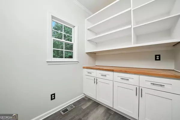 Woodstock, GA 30188,1039 Avery Creek DR