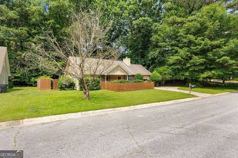 Peachtree City, GA 30269,110 Long Leaf