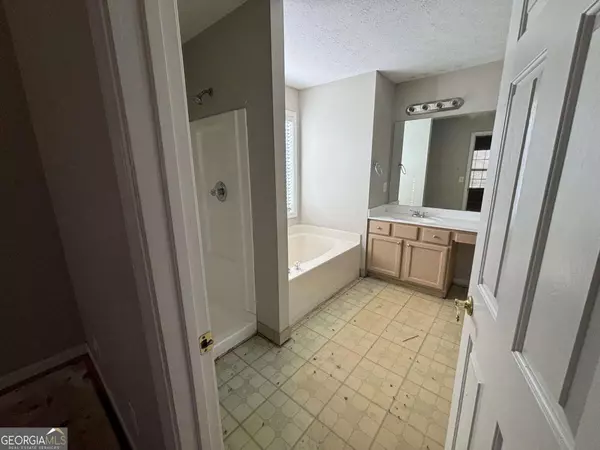 Lawrenceville, GA 30044,138 Shady View PL